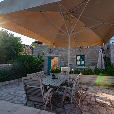 Olea Hotell Pírgos Dhiroú Exteriör bild
