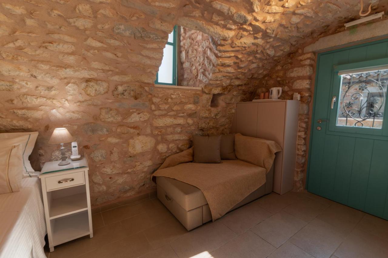 Olea Hotell Pírgos Dhiroú Exteriör bild