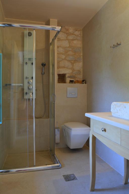 Olea Hotell Pírgos Dhiroú Exteriör bild